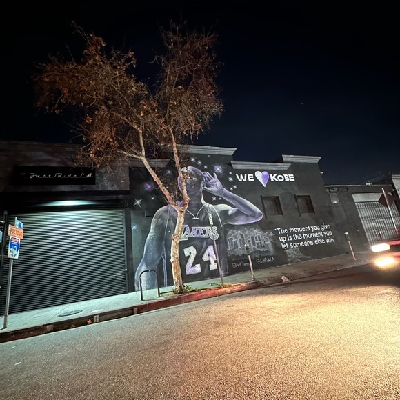 Meet your Posher, Adrian - Picture 1 of 1